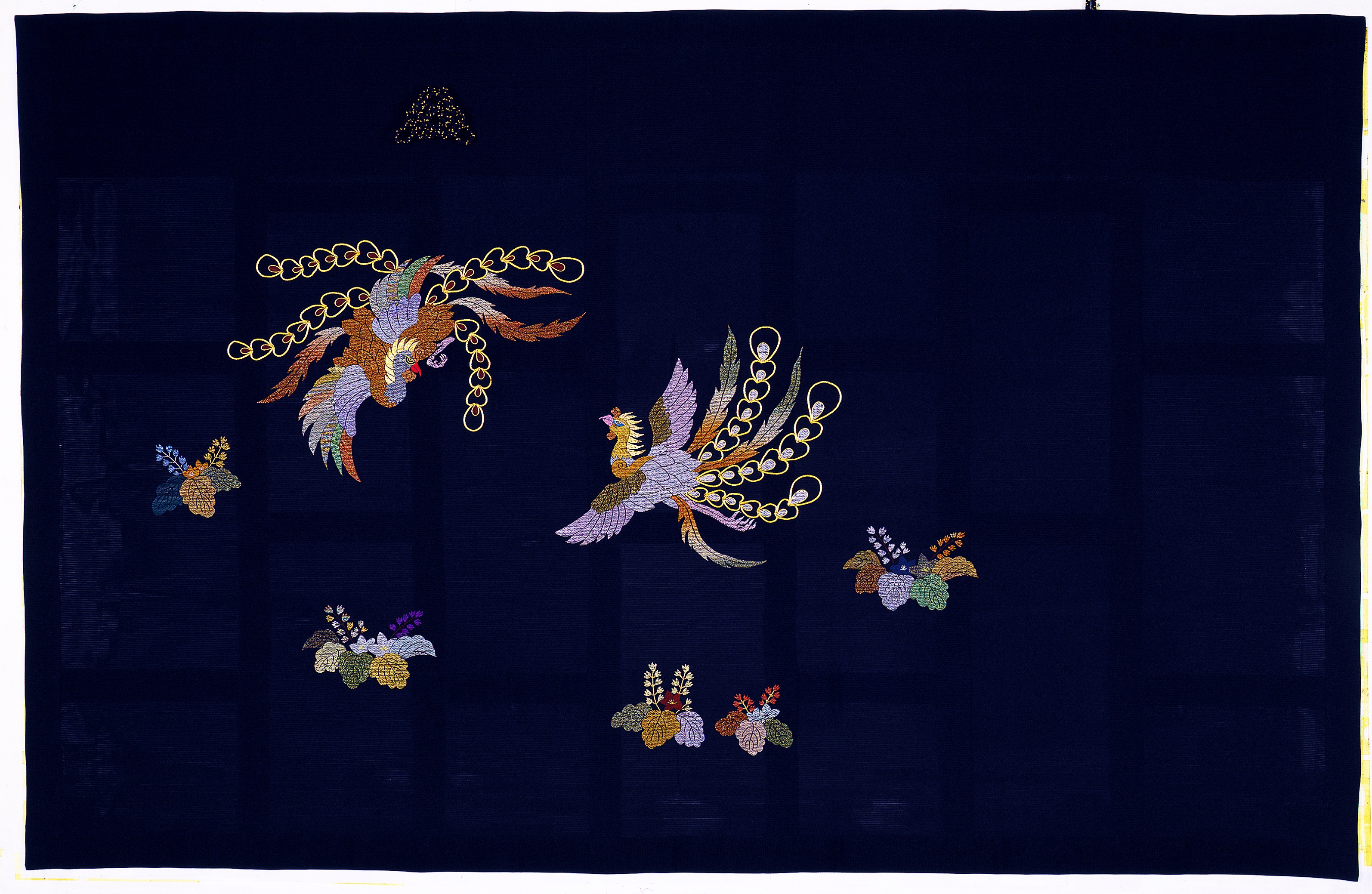 （梅金オリジナル）古代紫色七本絽手刺繍桐に暈し二羽鳳凰（花弁付）縫付七条坐具
